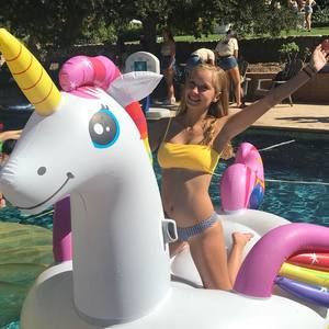 Meet your Posher, Joyslin